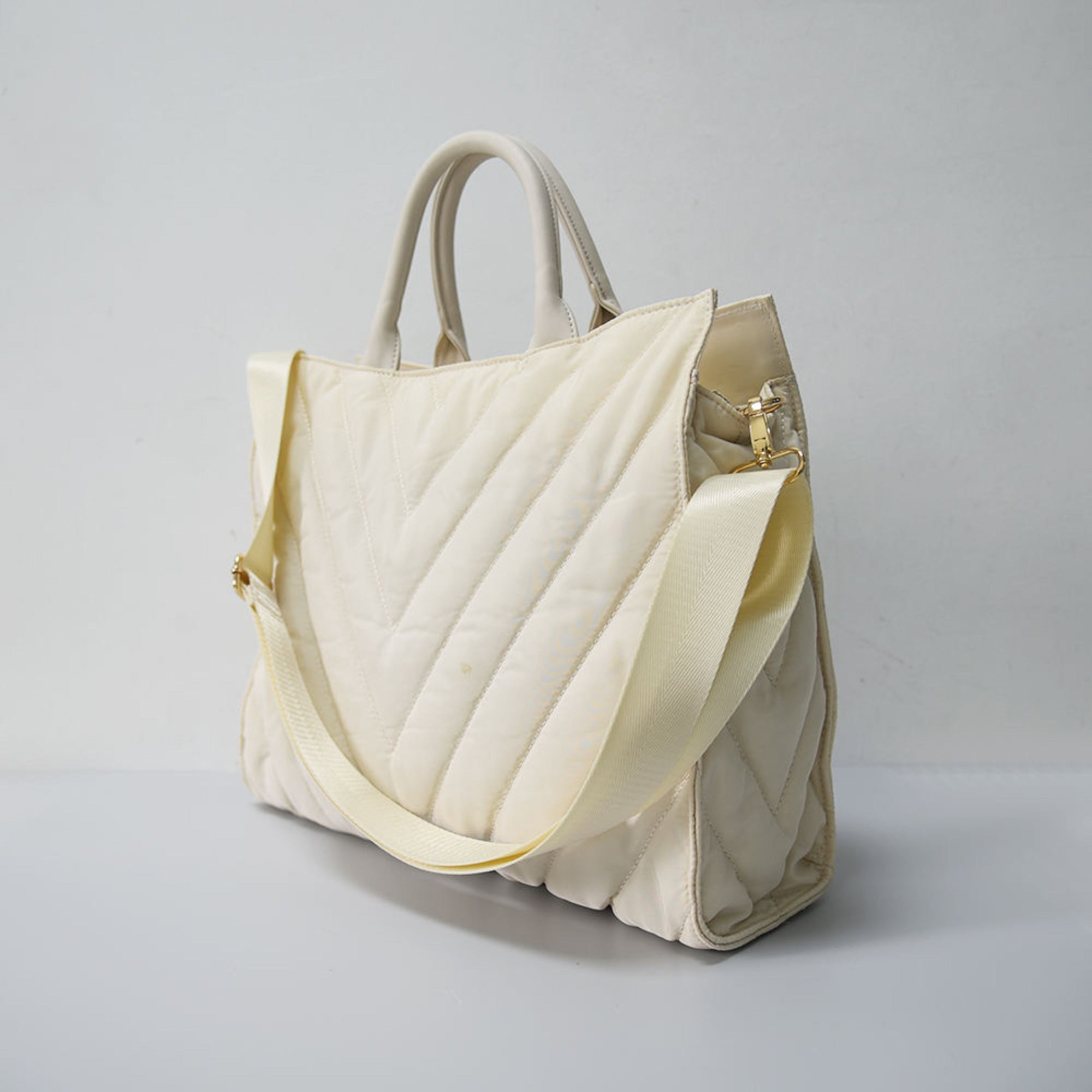 Carmen Puffer Tote in Olive