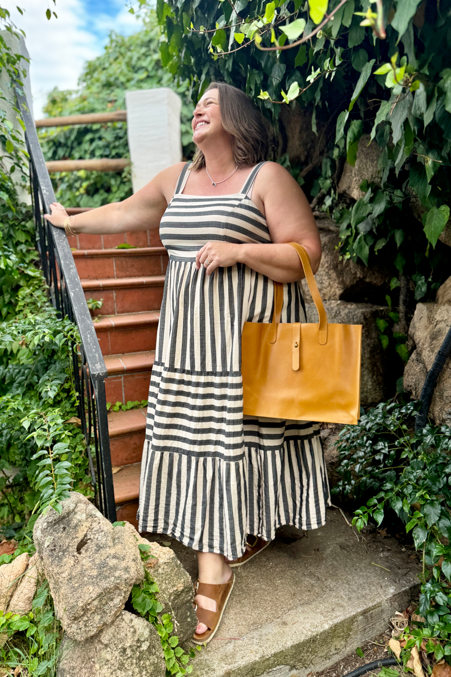 Large Leather Handbag — Caramel