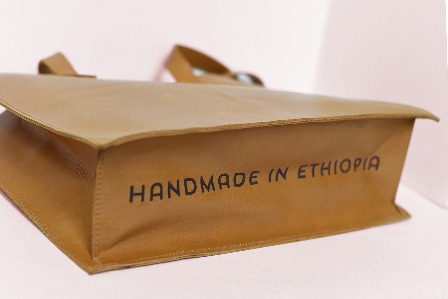 Large Leather Handbag — Caramel